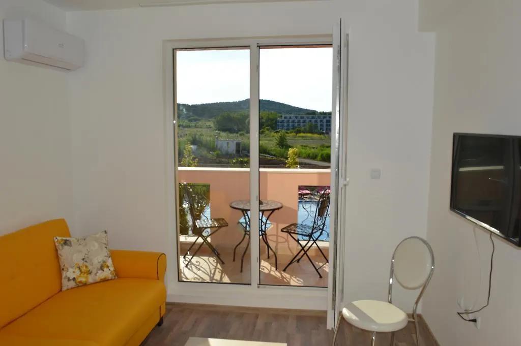 Gitea Saint Johan Apartments Σωζόπολη